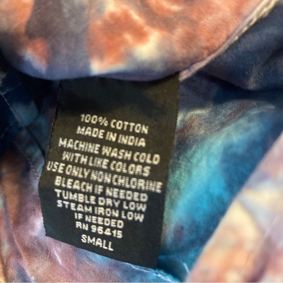 Super Massive Blue/Red/White Tie Dye Casual Button Shirt Mens Size Small - Picture 2 of 5